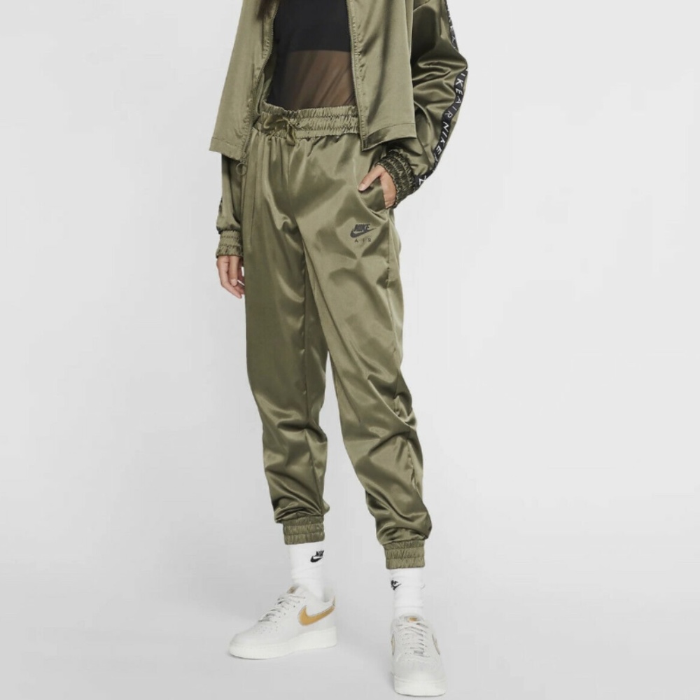 Nike Air Satin Pants Medium